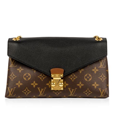 black louis vuitton bag with chain|Louis Vuitton chain shoulder bag.